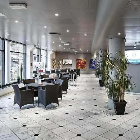 Hotel Cabinn Odense 2*